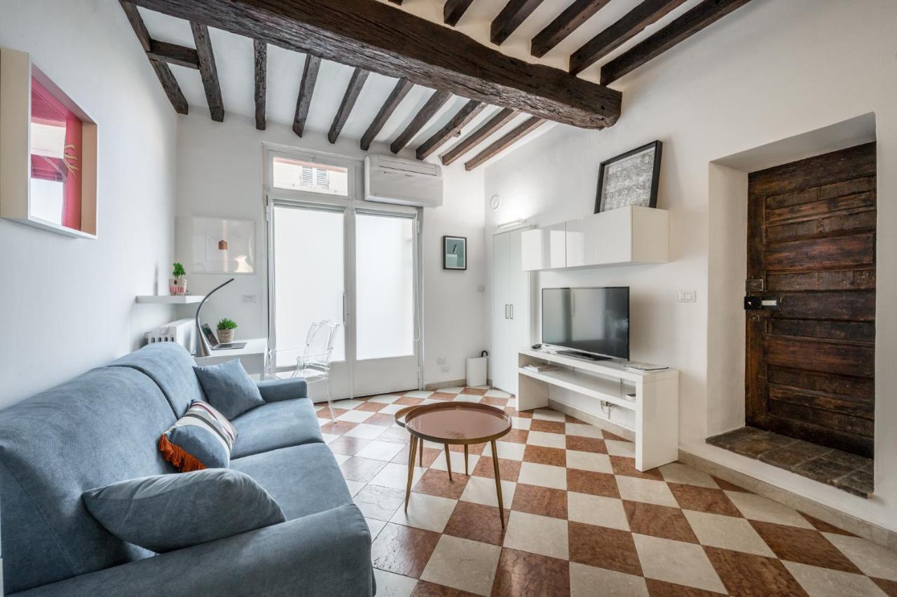 Casa Camilla - Arty Suite Nel Centro Storico Parma Dış mekan fotoğraf
